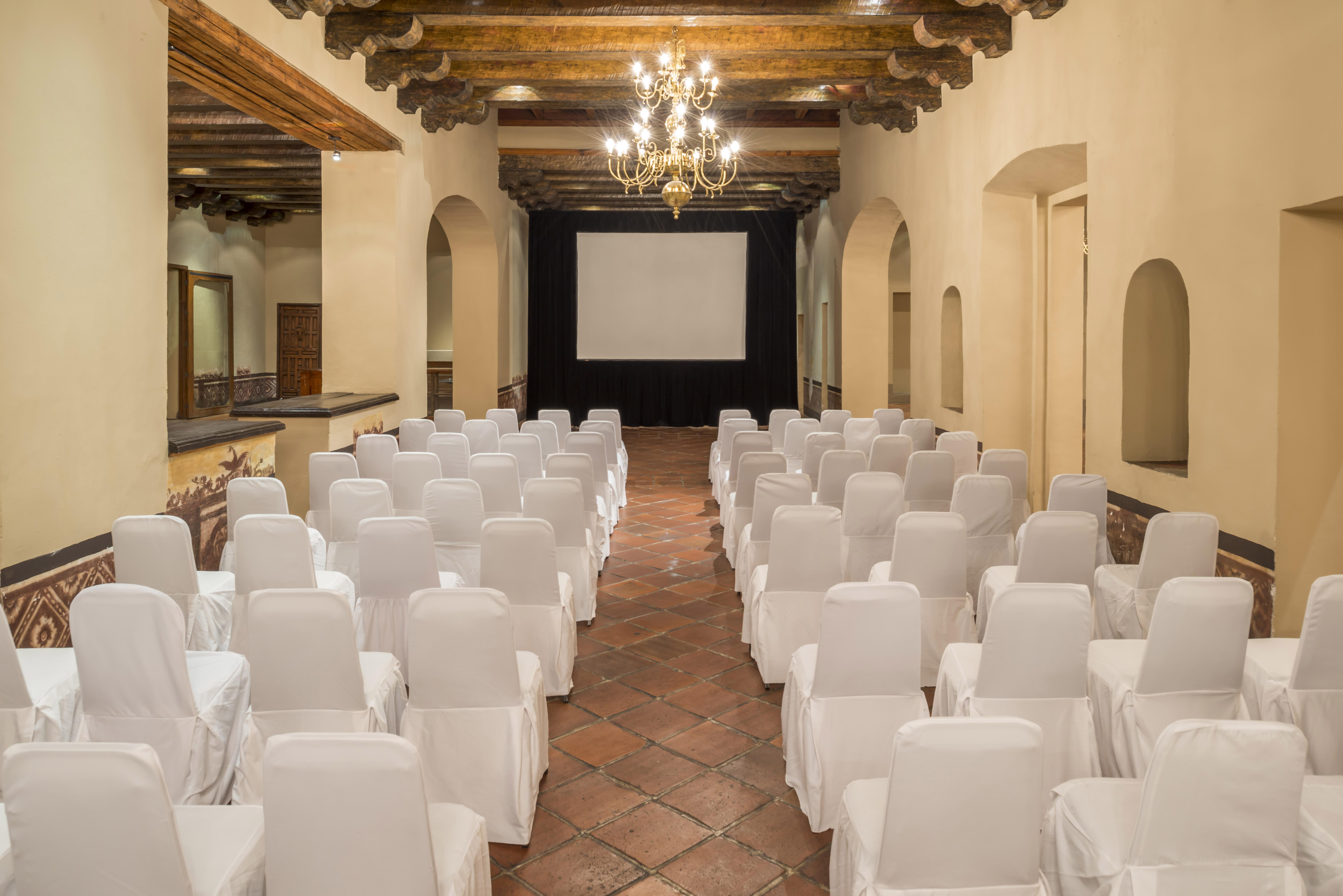 Quinta Real Puebla 호텔 외부 사진 The theater at the Hotel El Mesón