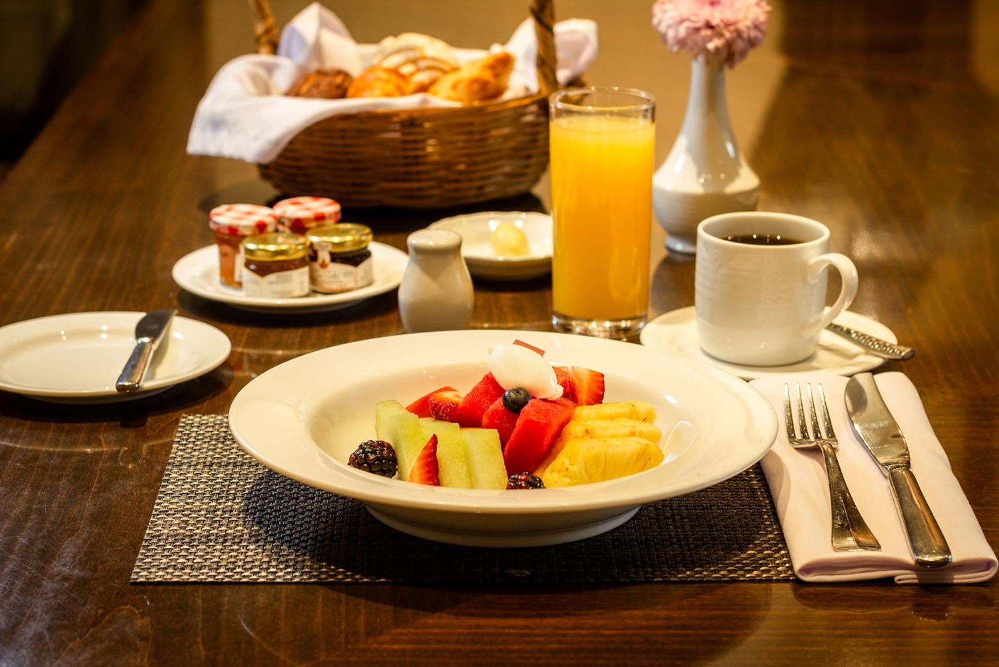 Quinta Real Puebla 호텔 외부 사진 A fruit salad