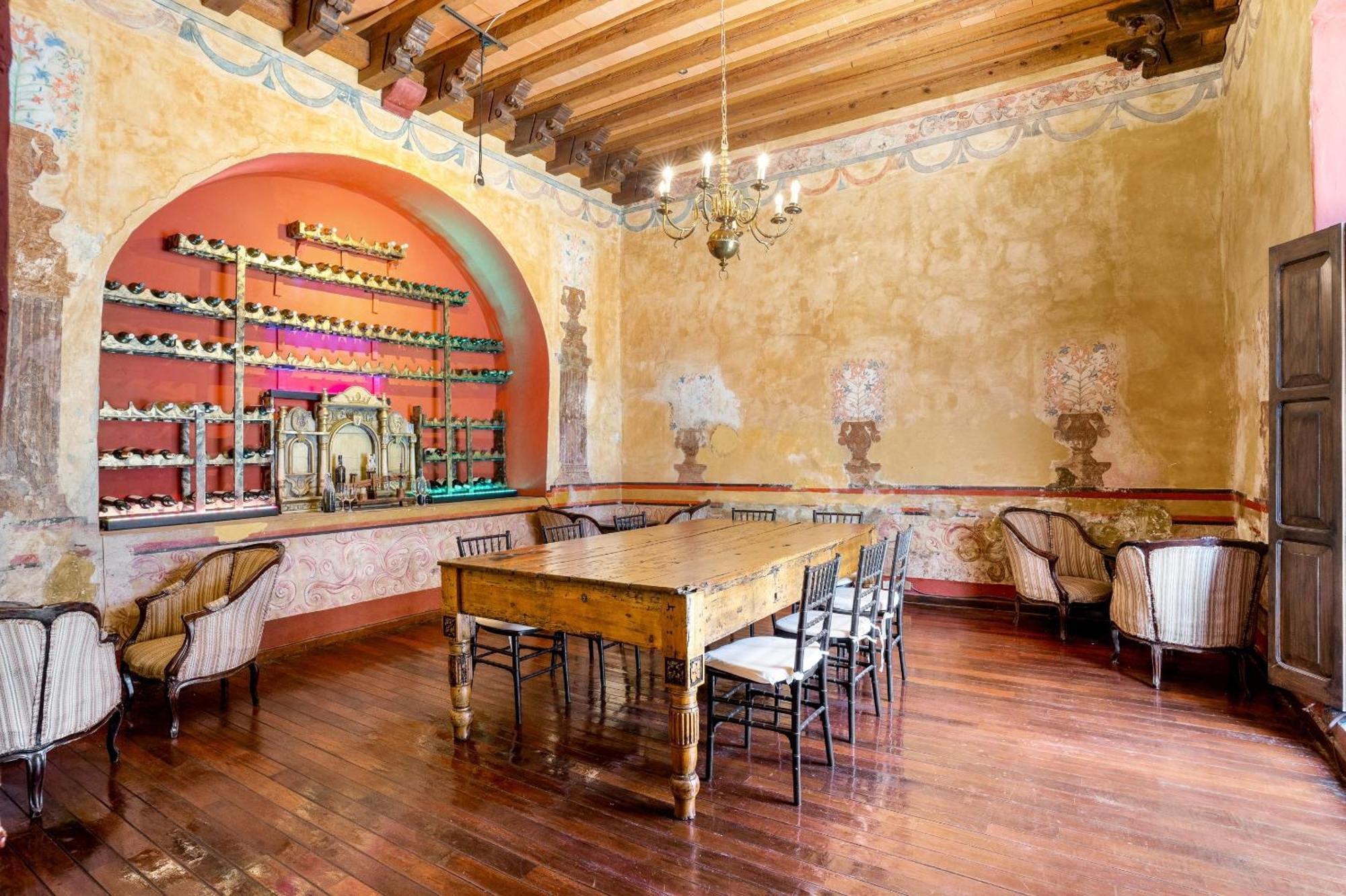 Quinta Real Puebla 호텔 외부 사진 The wine tasting room at the winery