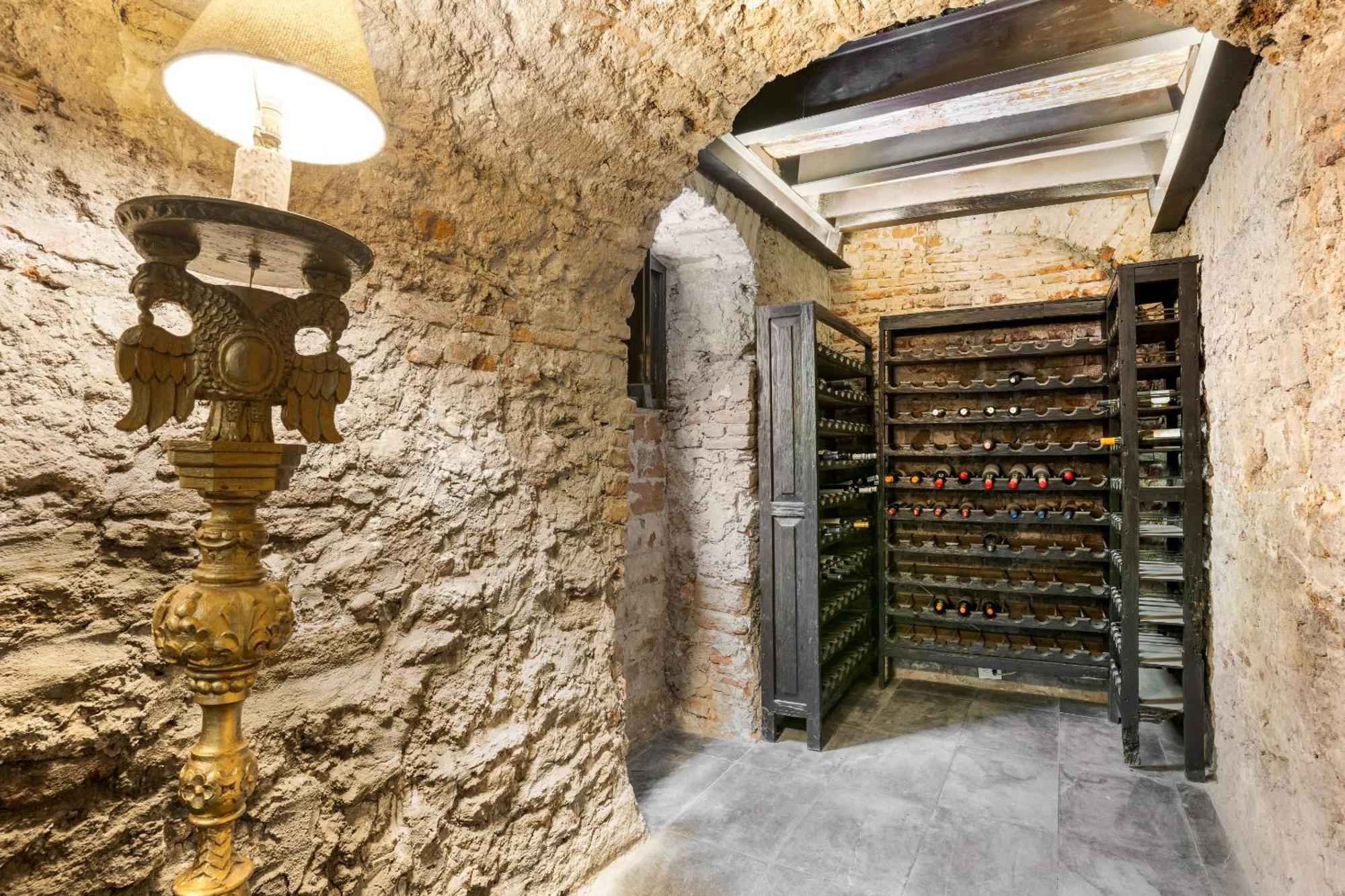 Quinta Real Puebla 호텔 외부 사진 Wine cellar